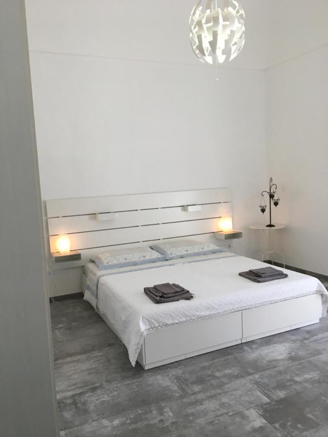Pierpa'S House O Casa Pierpa Hotel คาตาเนีย ภายนอก รูปภาพ